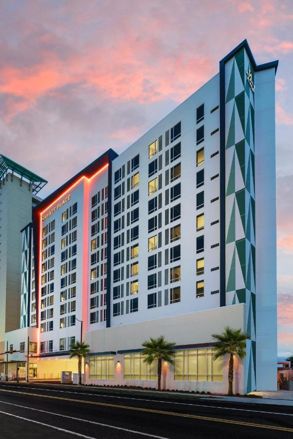 Hyatt Place Panama City Beach - Beachfront Hotel Exterior photo